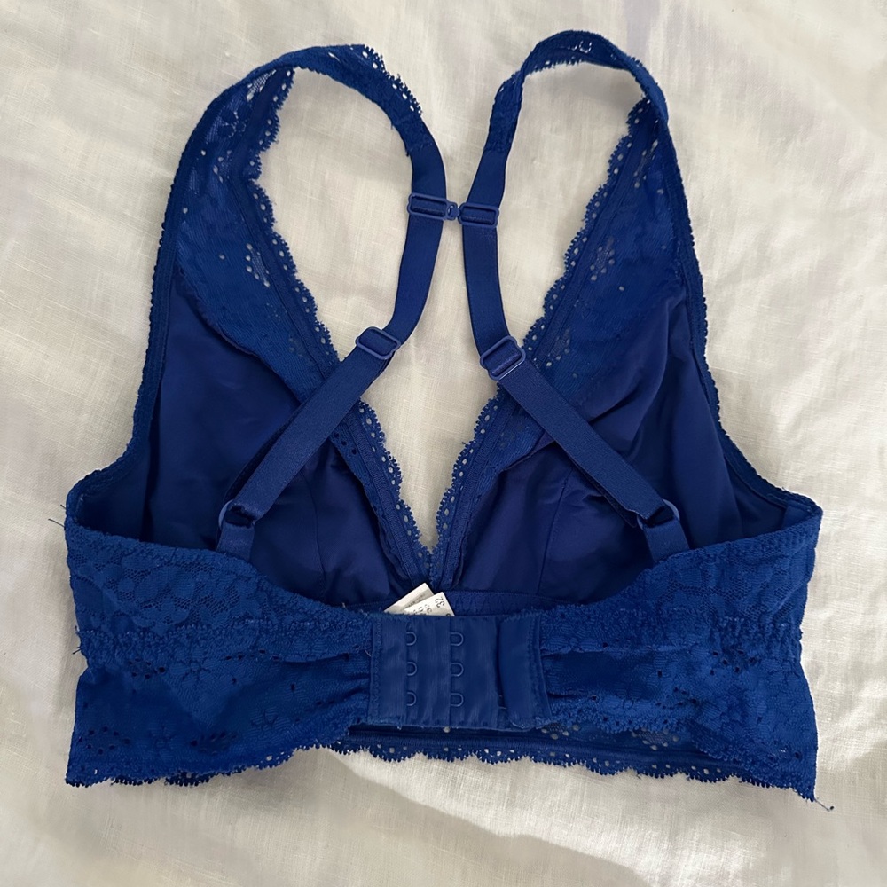 Wacoal Lace Bralette featuring optional Racerback 💙 - Picture 5 of 7